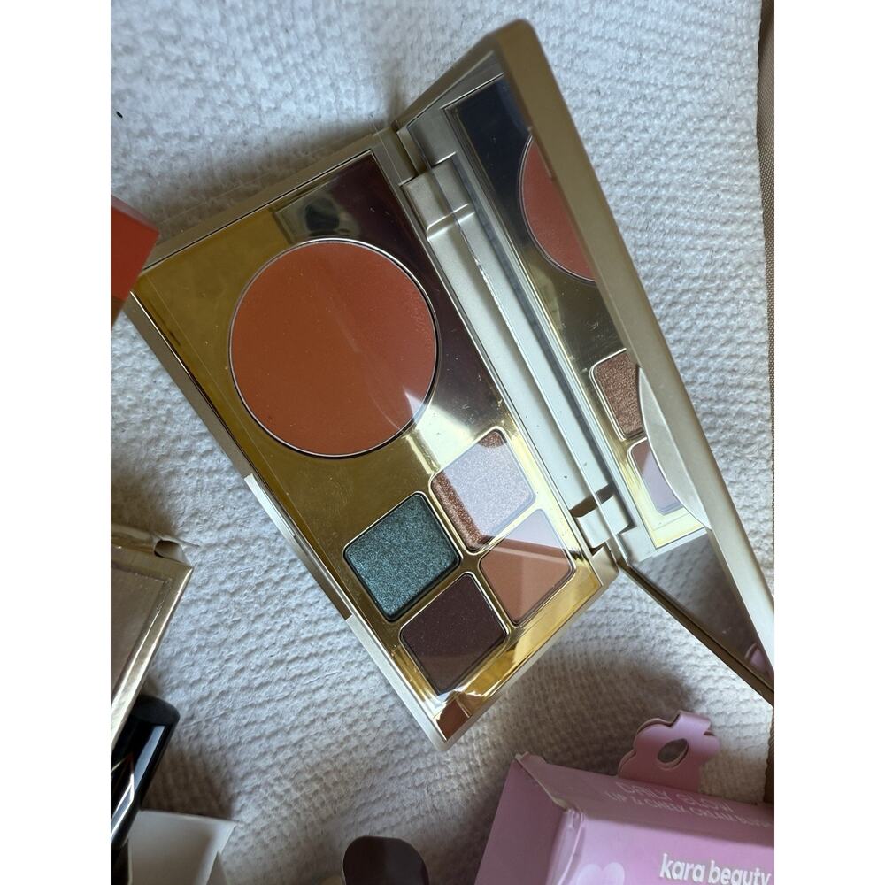 Assorted Makeup Lot Bundle - Picture 6 of 14